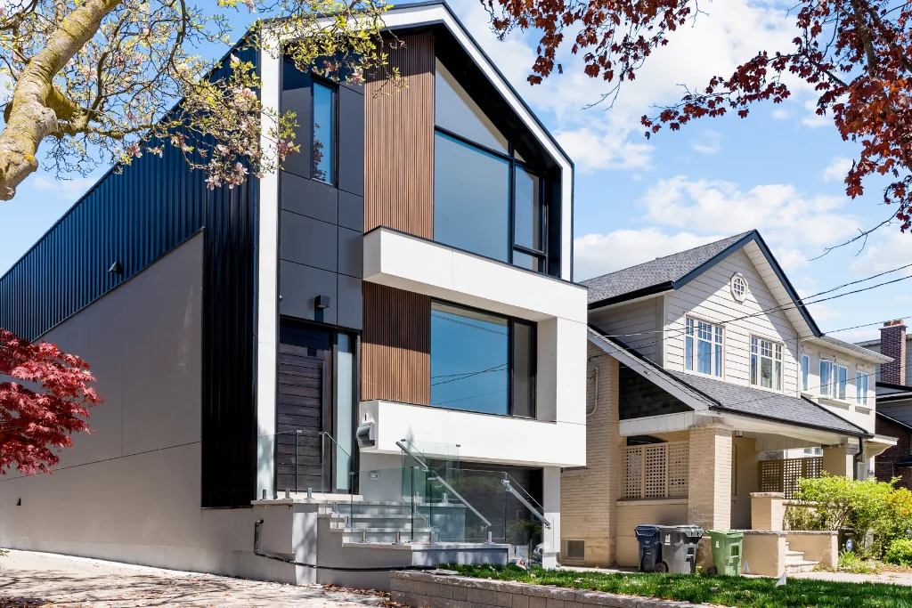 Uși PVC pentru spațiu comercial